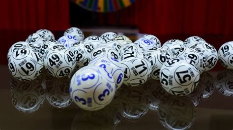JAPAN LOTO 7 .